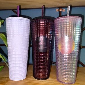 Venti Starbucks cups